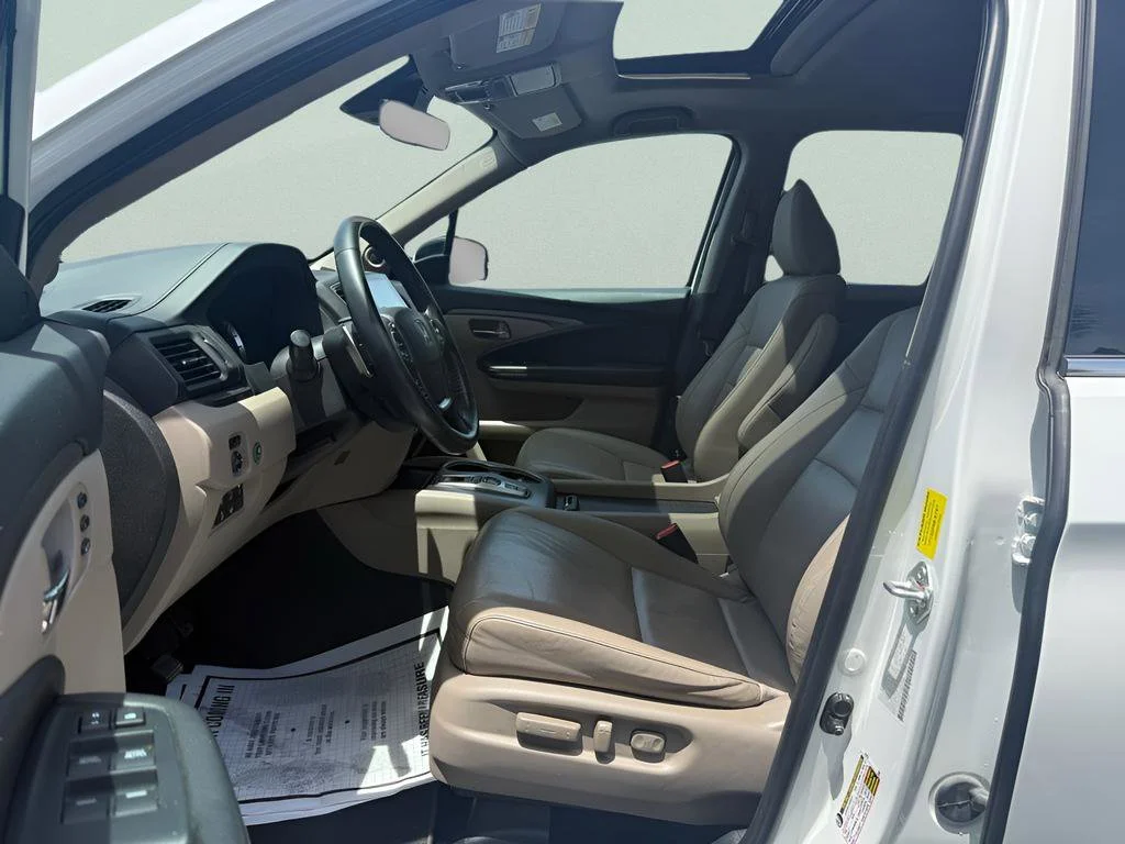 Certified Used 2022 Platinum White Pearl Honda RTL-E image 53