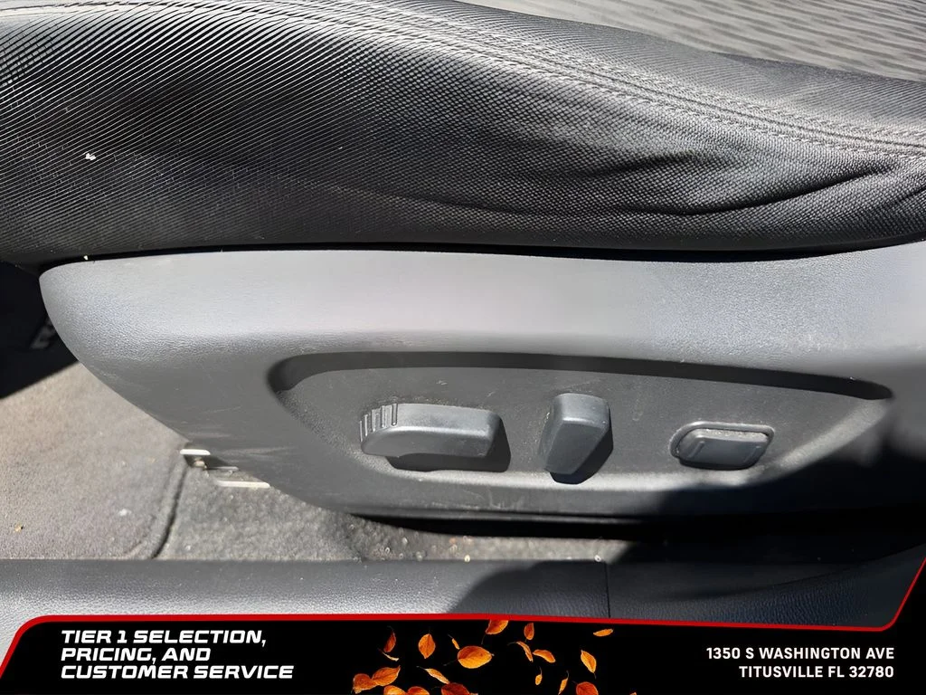 Used 2019 Gray Nissan SV image 35