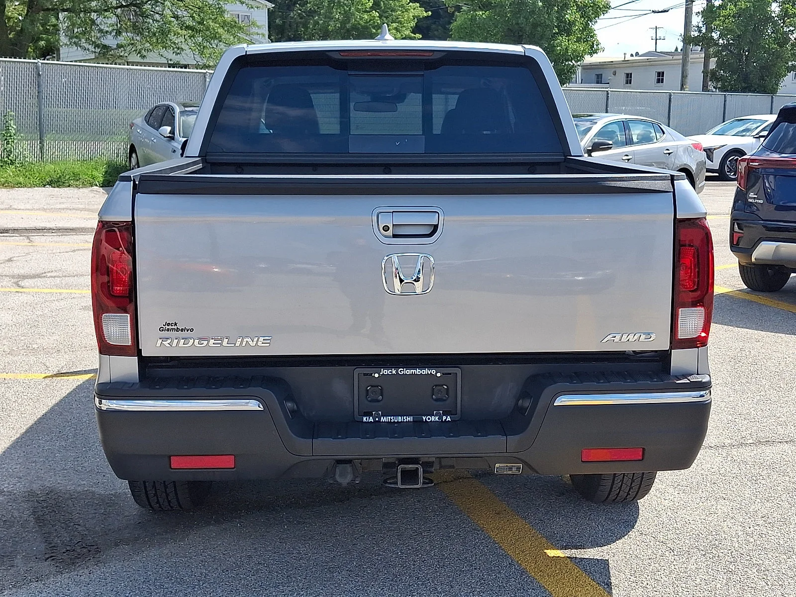 Used 2020 Silver Honda RTL image 3