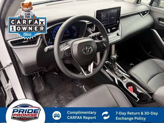 Used 2022 Off-white Toyota XLE image 29