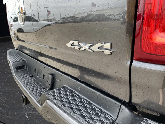 New 2025 Granite Crystal Metallic Clear-Coat Exterior Paint RAM Big Horn/Lone Star image 33