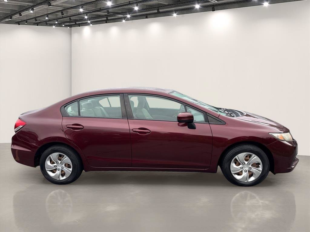 Used 2015 Red Honda LX image 8