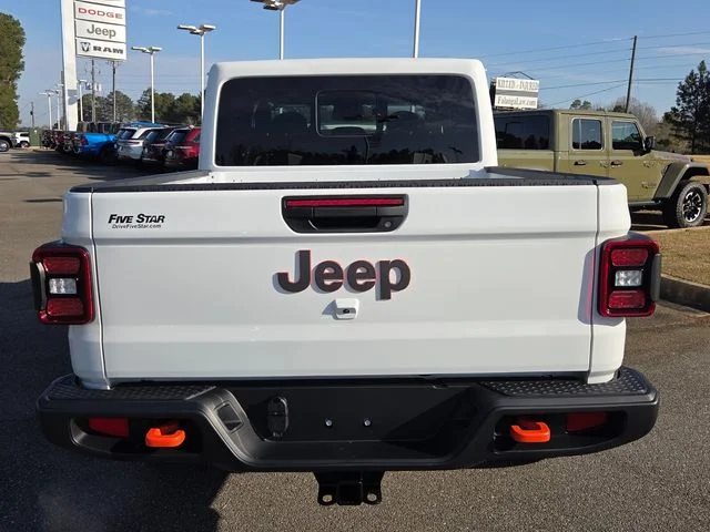 New 2026 Bright White Clear-Coat Exterior Paint Jeep Mojave image 12