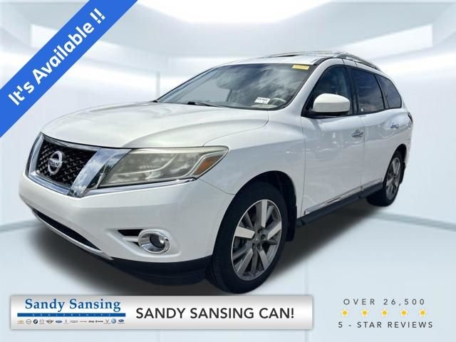 Used 2014 White Nissan Platinum image 1