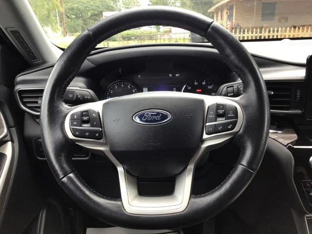 Used 2023 Oxford White Ford Limited image 14