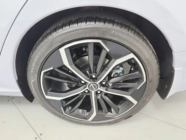 New 2026 Gray Nissan 2.5 SR image 47