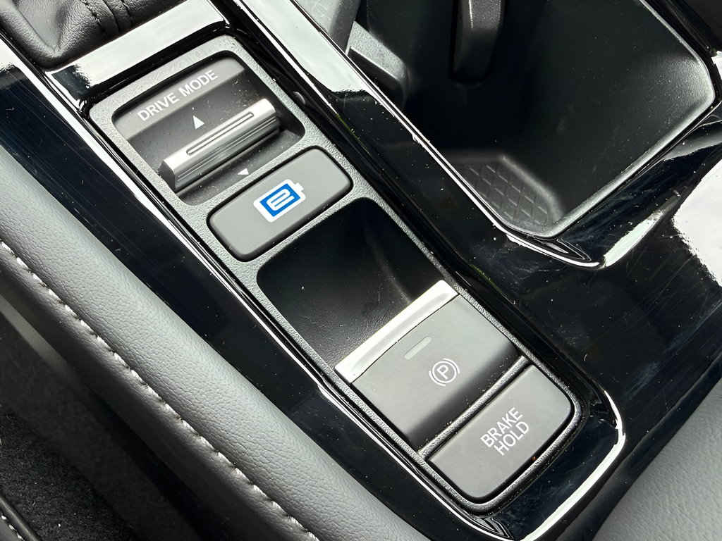 Used 2024 Gray Honda Touring image 31