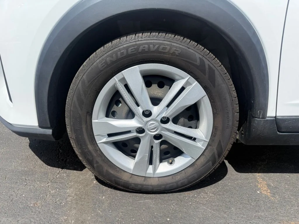 Certified Used 2023 White Nissan S image 10