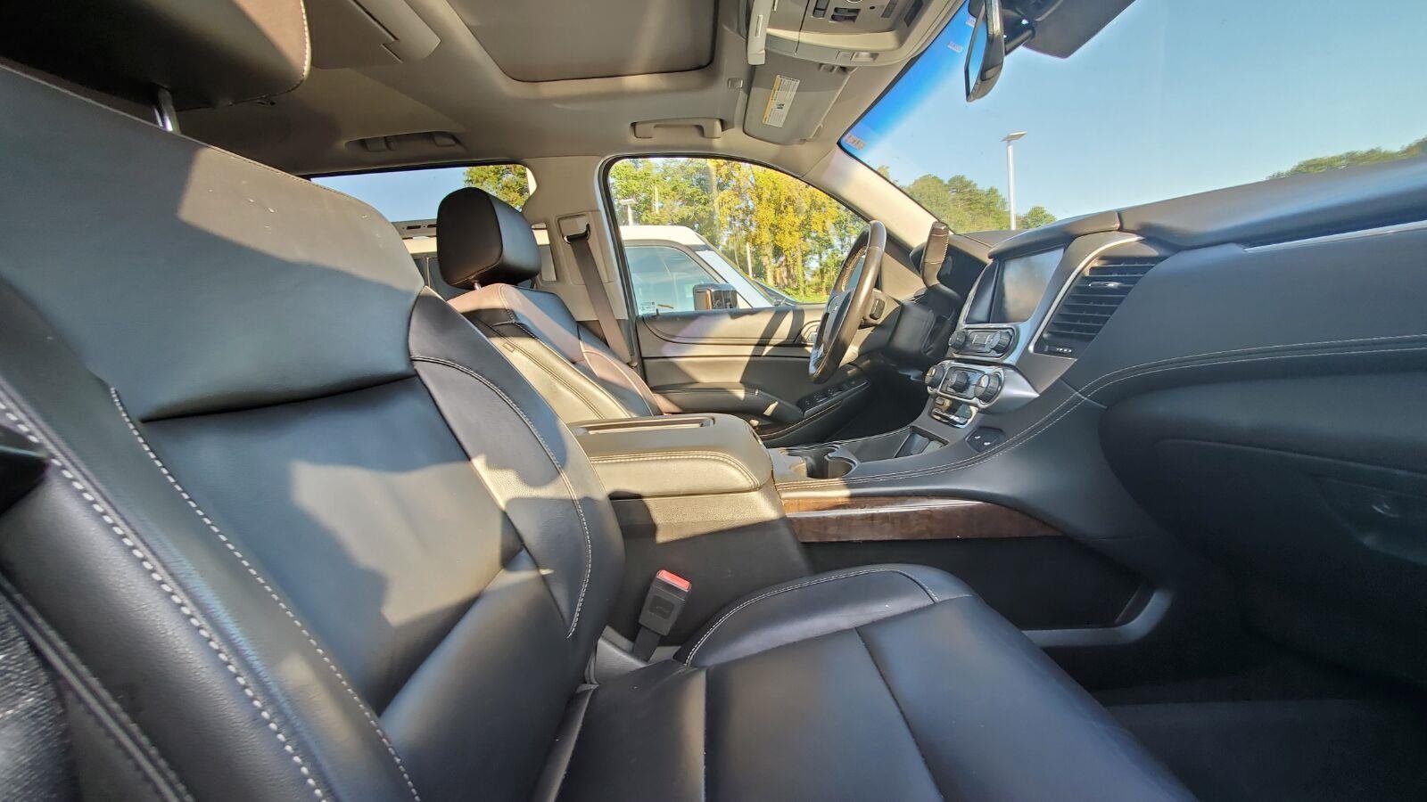 Used 2018 TUNGSTEN METALLIC Chevrolet LT image 4
