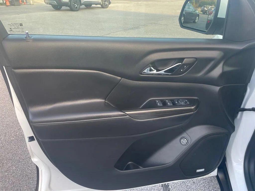 Used 2017 SUMMIT WHITE GMC SLT image 12