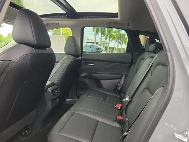New 2027 Boulder Gray Pearl / Super Black Two-tone Nissan Dark Armor image 10