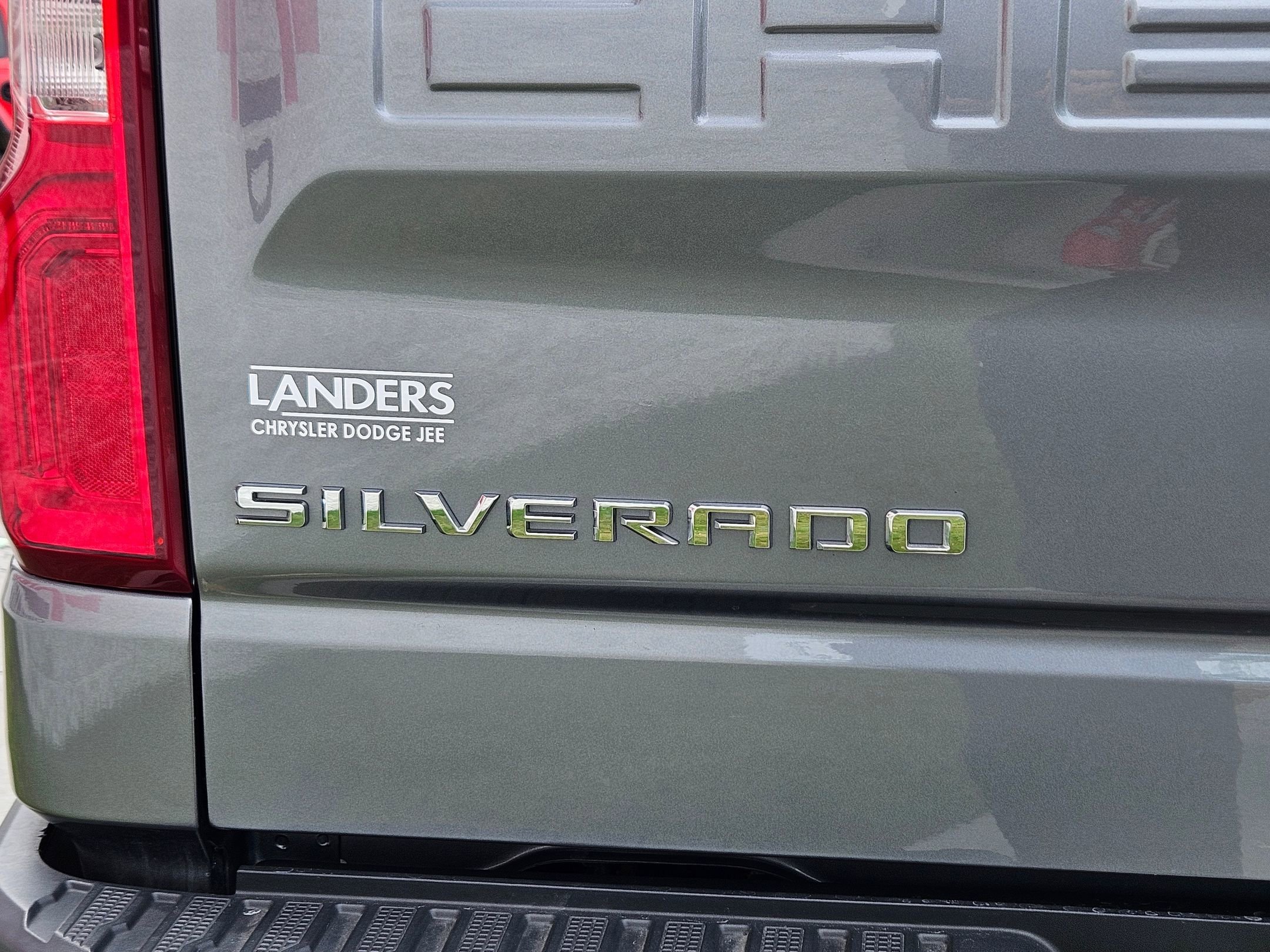Used 2020 Satin Steel Metallic Chevrolet RST image 30
