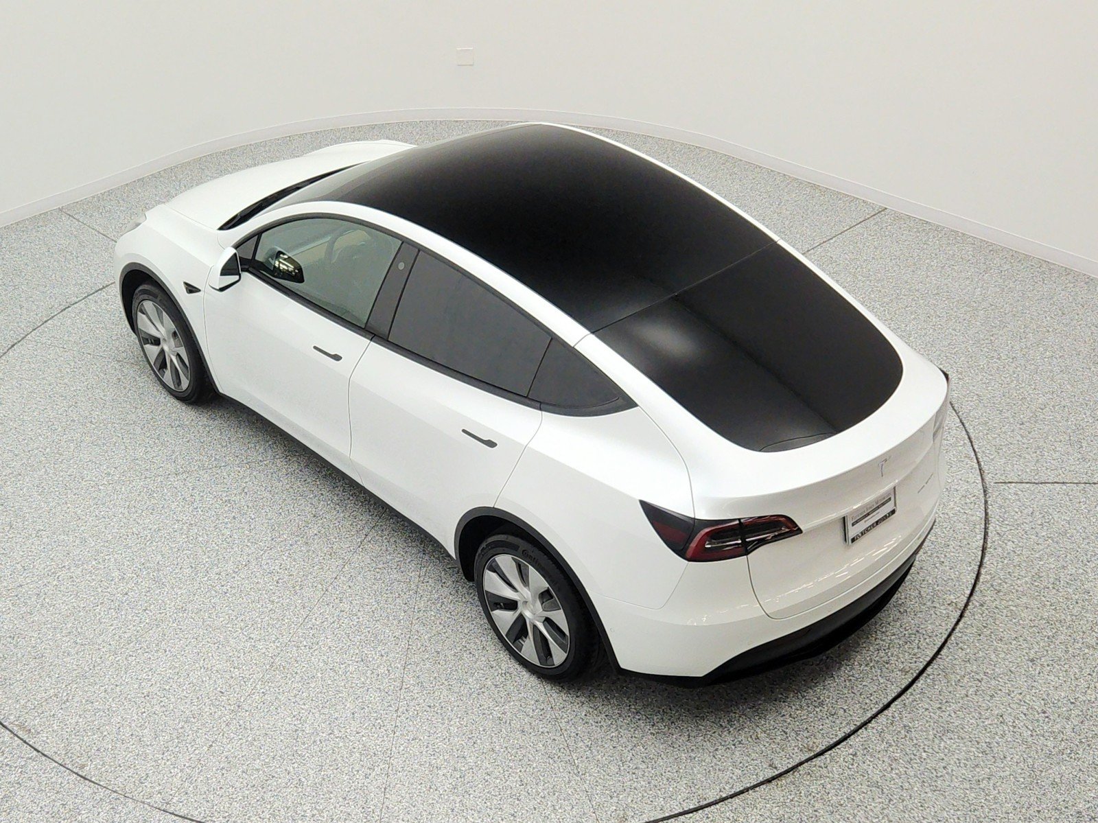 Used 2022 Pearl White Multi-Coat Tesla Long Range AWD image 27