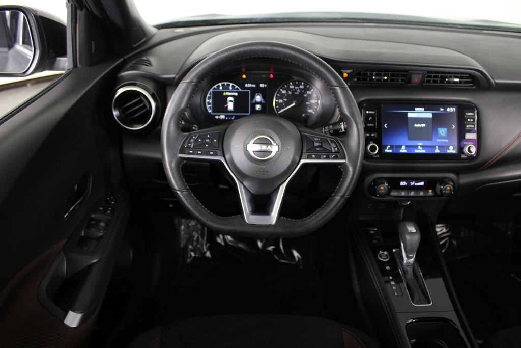 Used 2024 Gray Nissan SR image 6