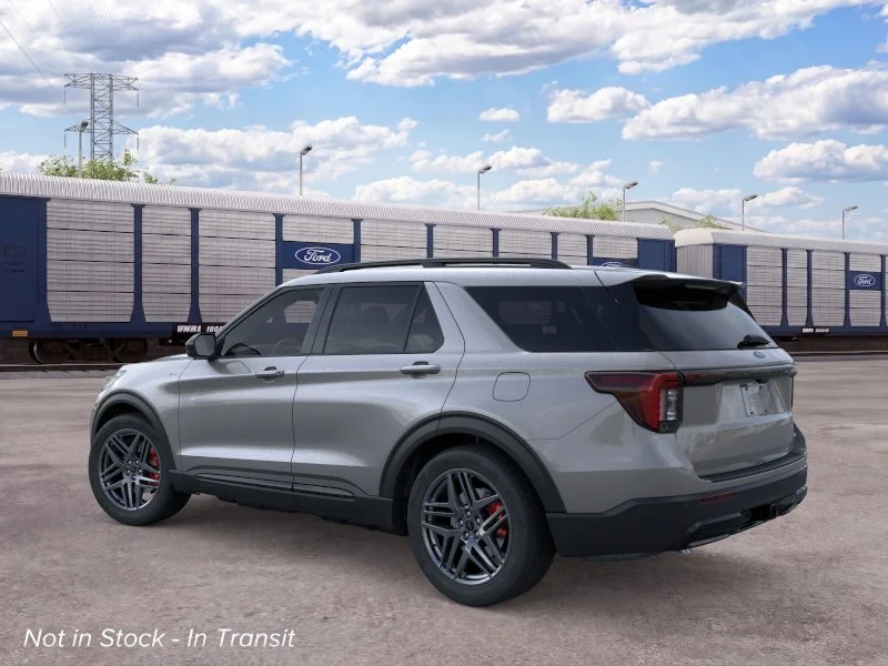 New 2026 Carbonized Gray Metallic Ford ST-Line image 4