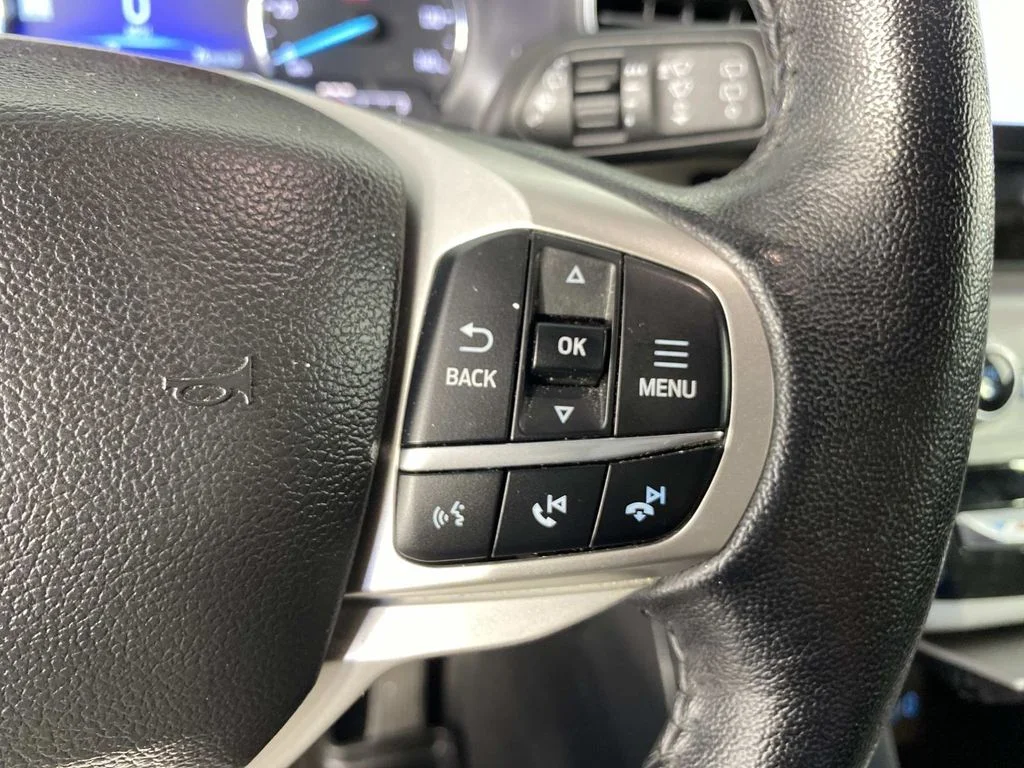 Used 2023 Gray Ford XLT image 18