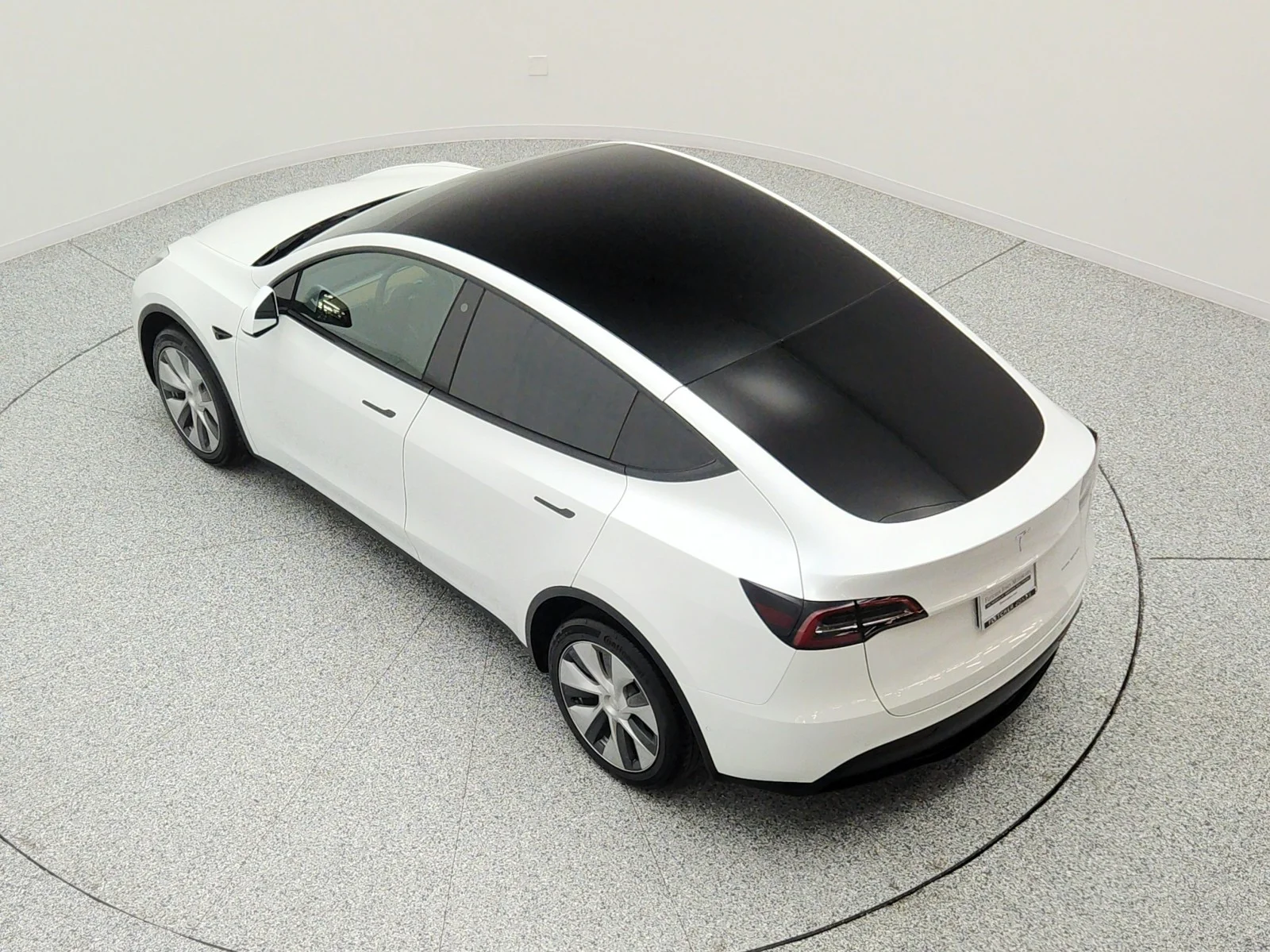 Used 2022 Pearl White Multi-Coat Tesla Long Range AWD image 27