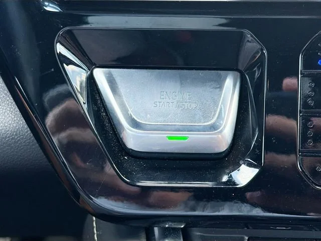 Used 2023 Sterling Metallic GMC Denali Ultimate image 35
