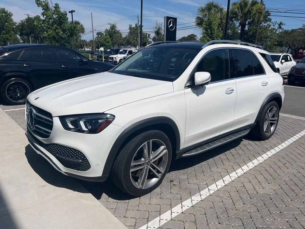 Certified Used 2022 Polar White Mercedes-Benz GLE 450 image 1