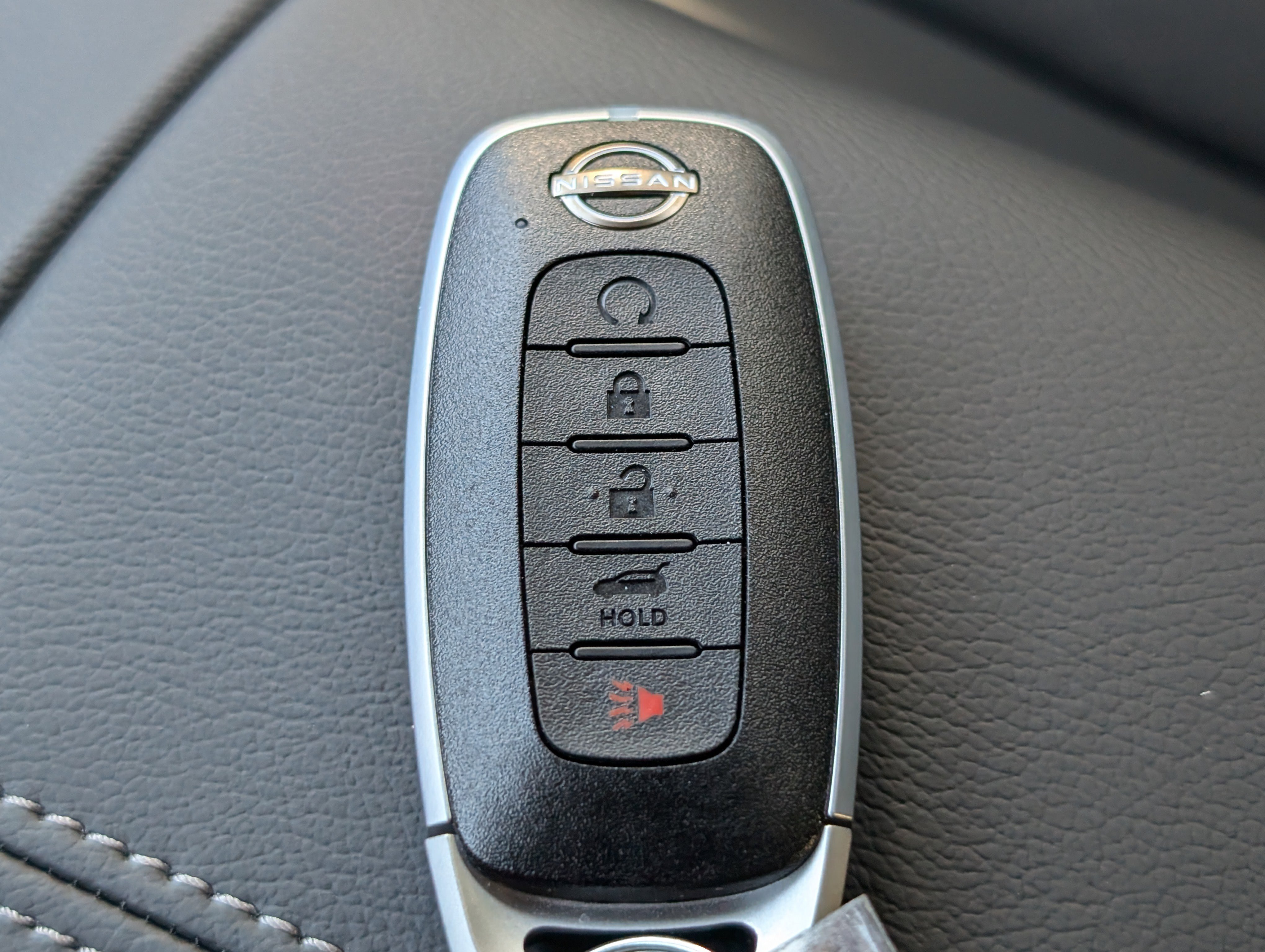 New 2026 Champagne Silver Metallic Nissan Platinum image 27