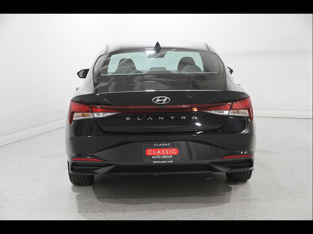 Certified Used 2023 Onyx Black Hyundai SEL image 19