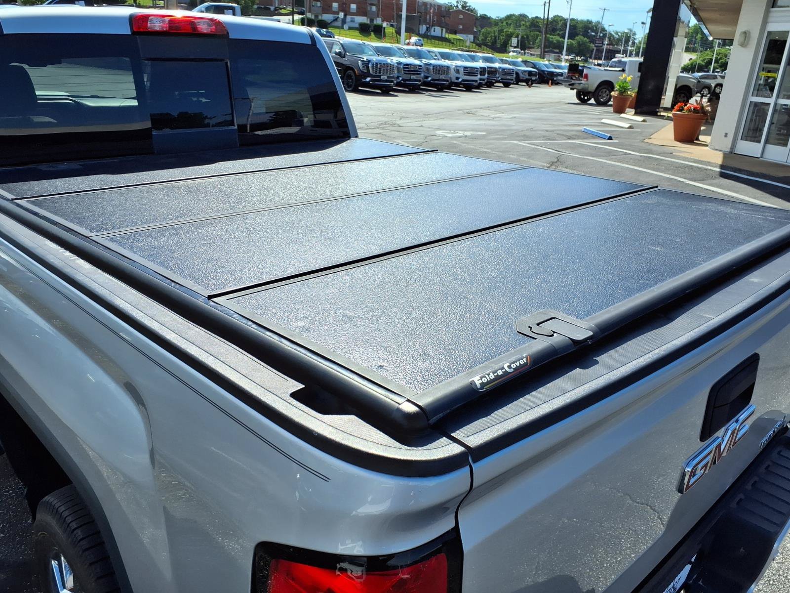 Used 2017 QUICKSILVER METALLIC GMC Denali image 4