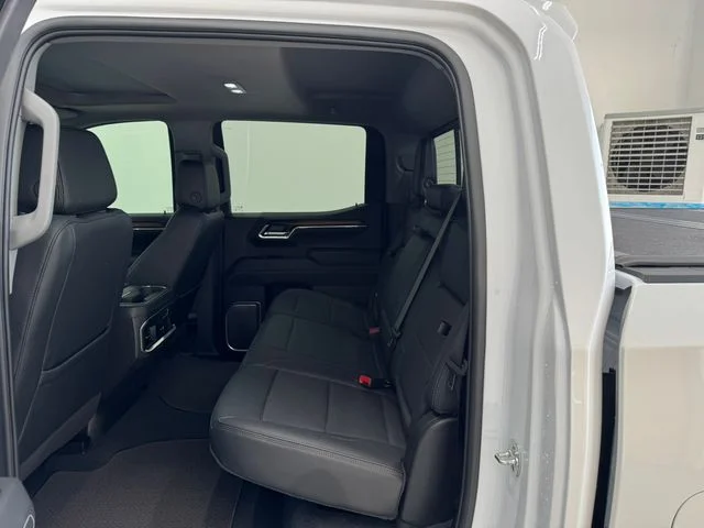 Used 2025 White Frost Tricoat GMC Denali image 20
