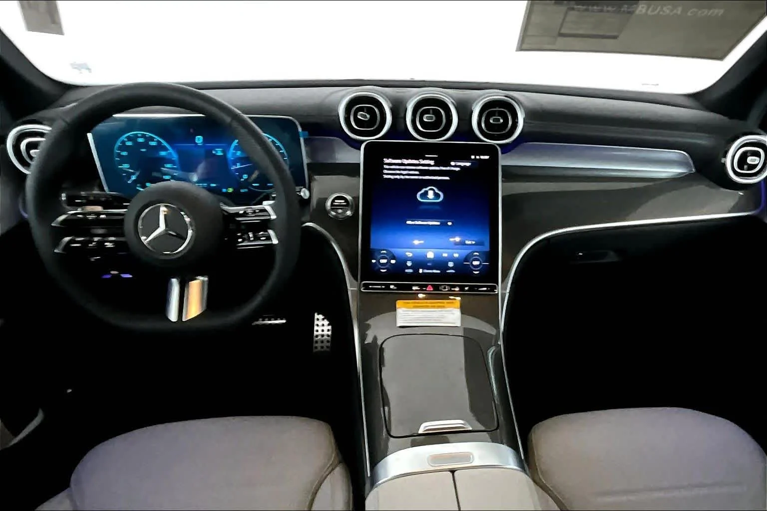 New 2026 Obsidian Black Metallic Mercedes-Benz GLC 300 image 8