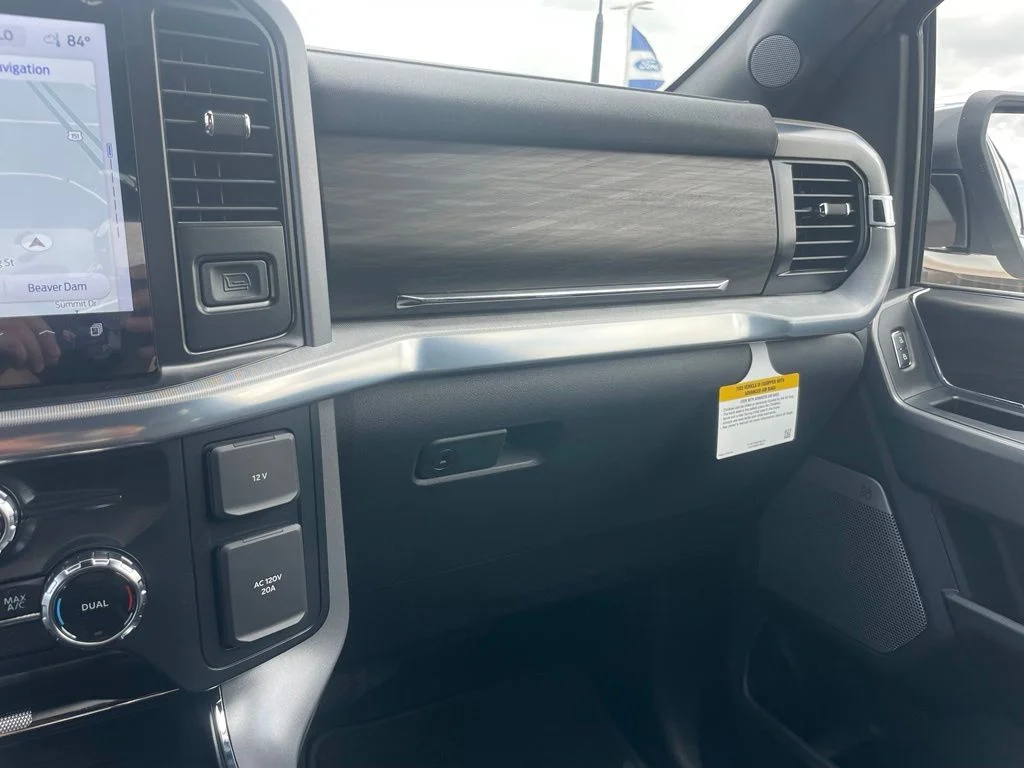 New 2026 Star White Metallic Tri-Coat Ford Lariat® image 50