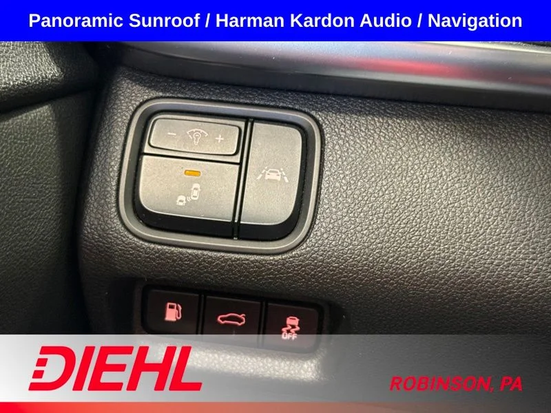 Used 2018 Red Kia SX image 22