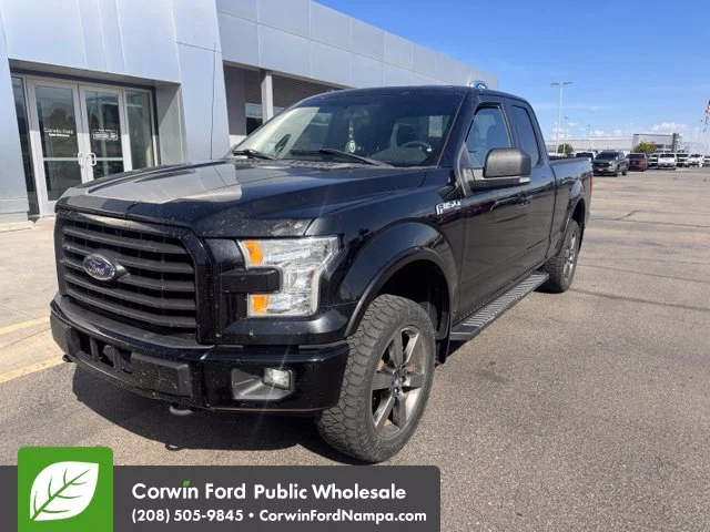 Used 2017 Black Ford XLT image 2