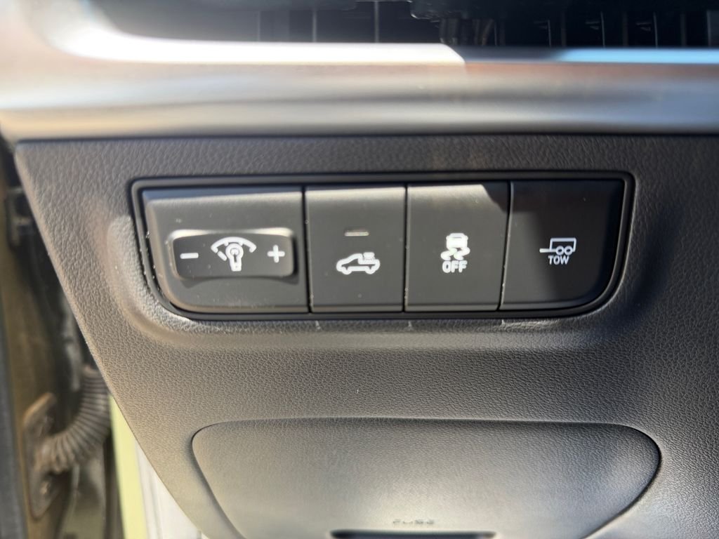 Used 2025 Green Hyundai XRT image 30