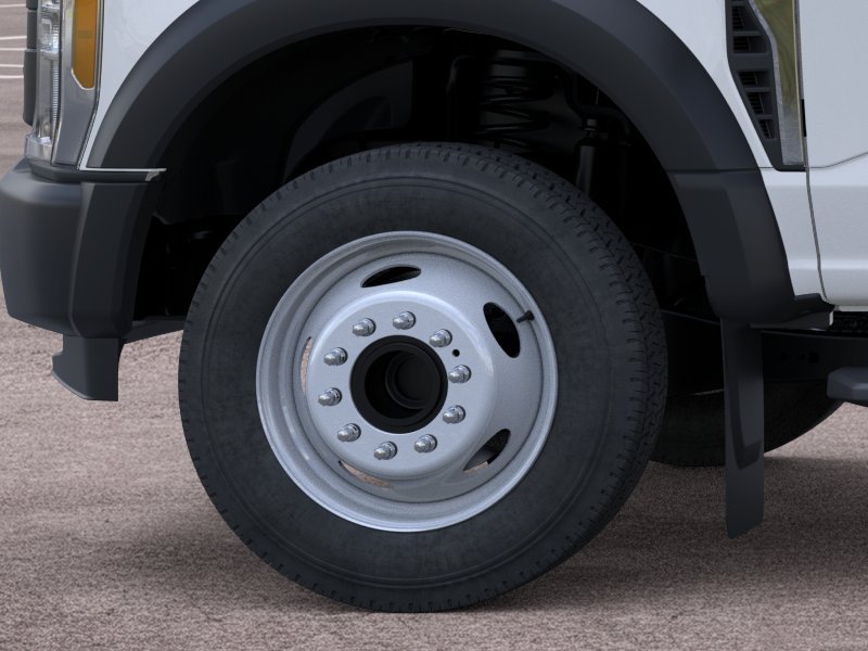 New 2026 Oxford White Ford F-550® XL image 19