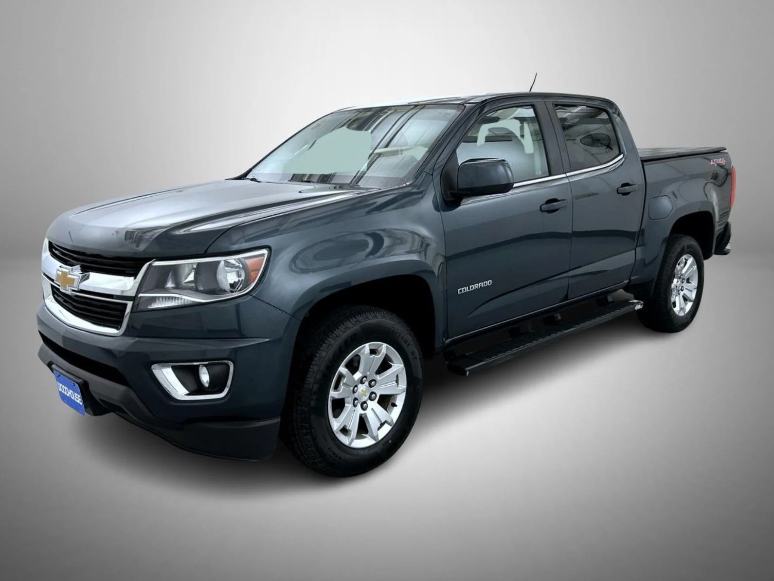 Used 2019 Gray Chevrolet LT image 1
