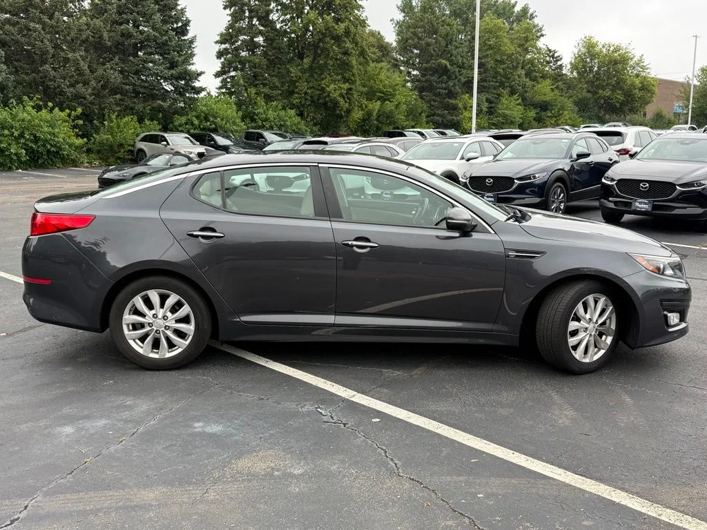 Used 2015 Gray Kia EX image 8