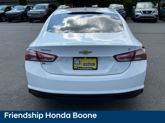 Used 2022 White Chevrolet LT image 6
