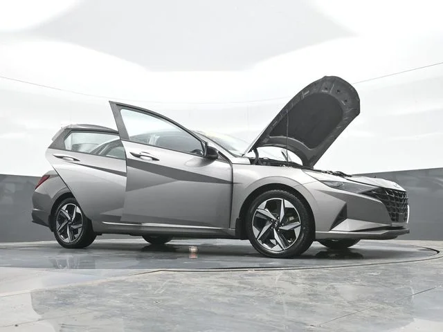 Used 2023 Silver Hyundai SEL image 31