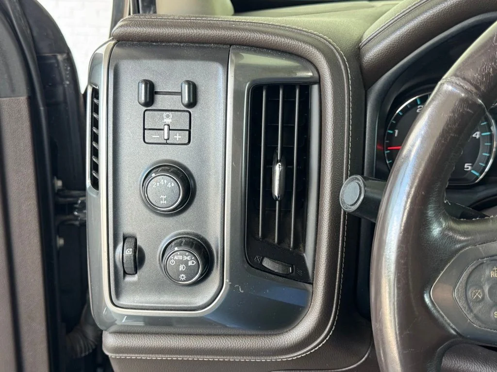 Used 2018 Black Chevrolet LTZ image 35