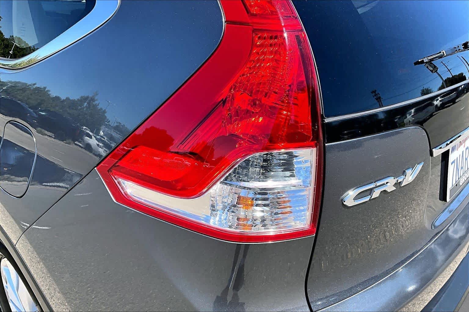 Used 2013 Urban Titanium Metallic Honda EX-L image 28