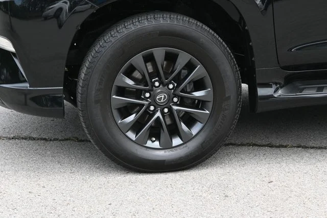Certified Used 2021 BLACK Lexus 460 image 14