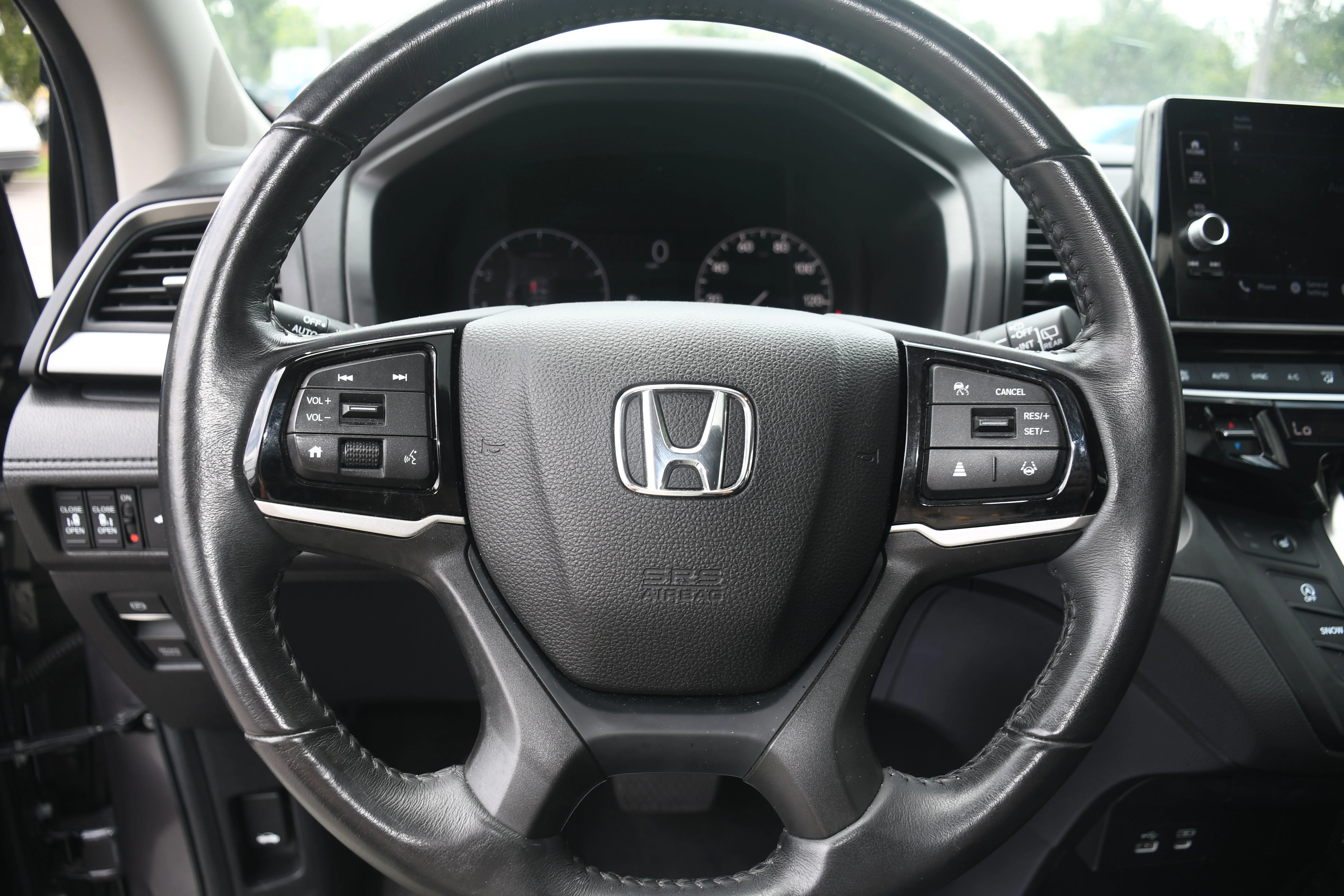 Used 2025  Honda EX-L image 14
