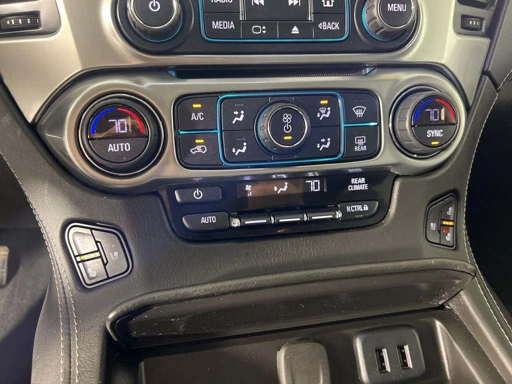 Used 2020 Black Chevrolet Premier image 26