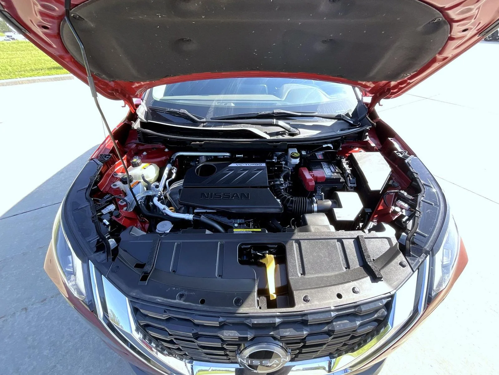 Used 2023 Red Nissan S image 21