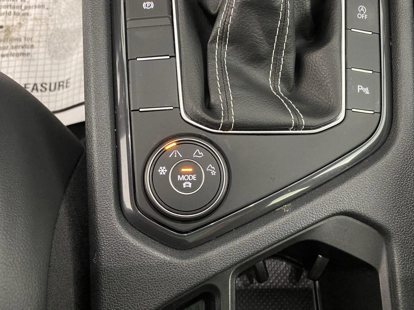 Used 2024 Deep Black Pearl Volkswagen SE R-Line Black image 27