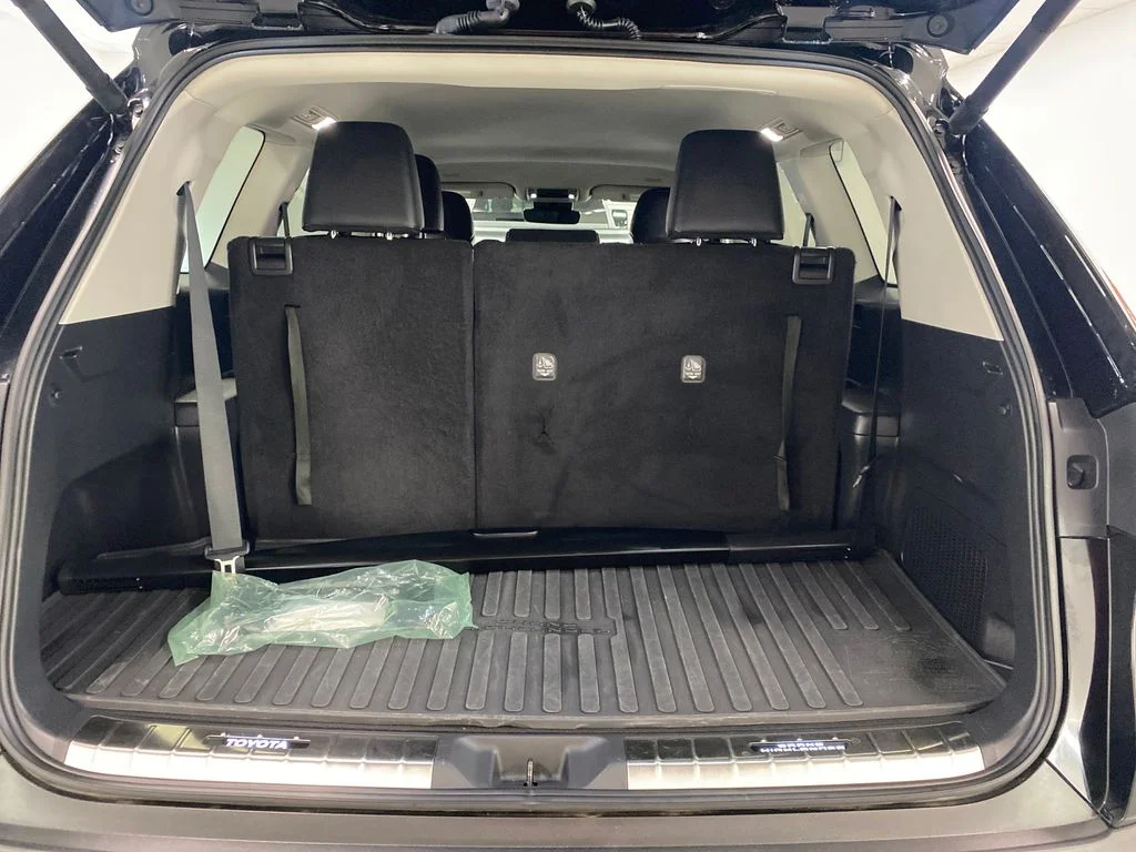 Used 2024 Black Toyota XLE image 8