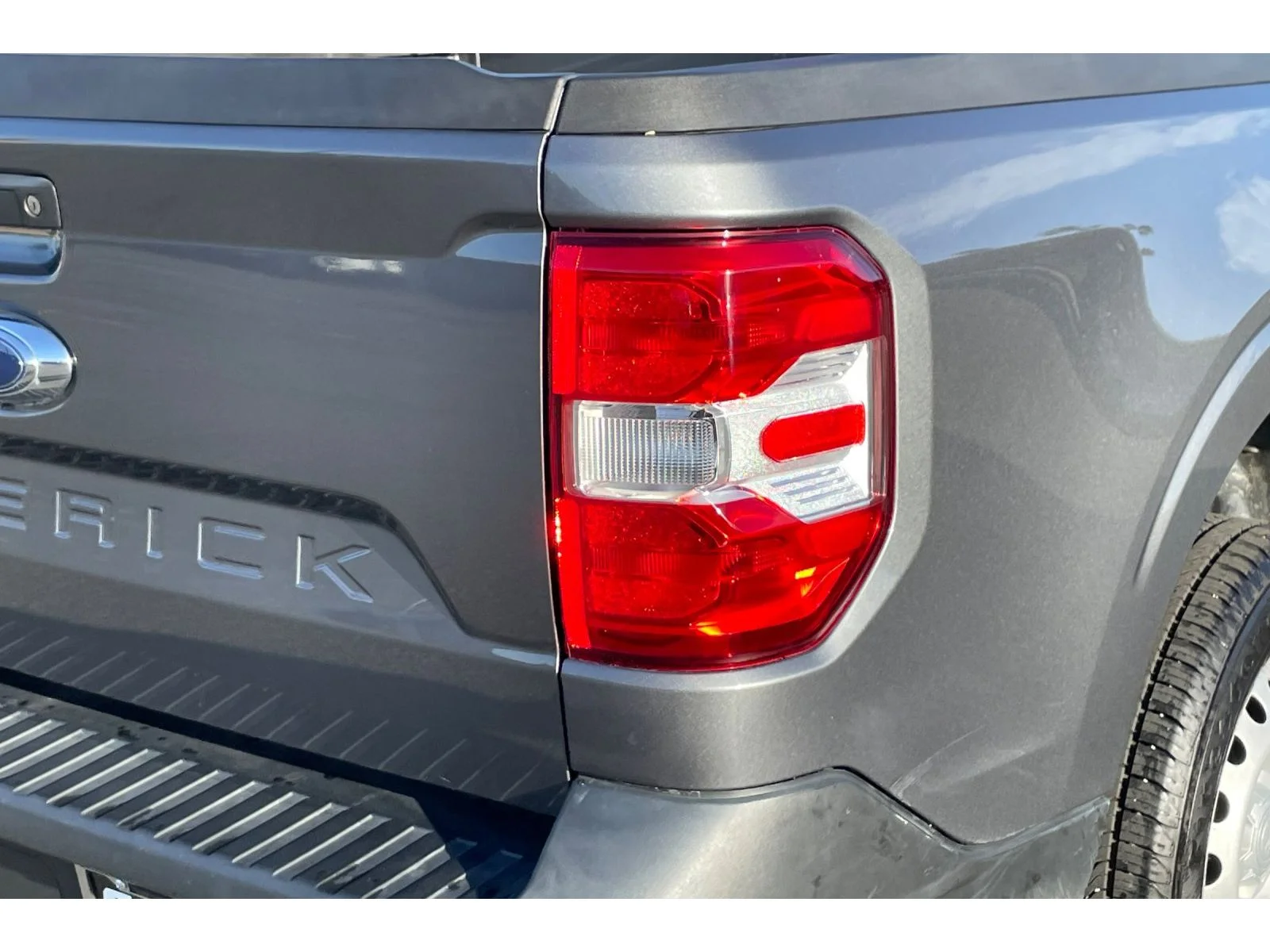 Used 2024 Carbonized Gray Metallic Ford XL image 40