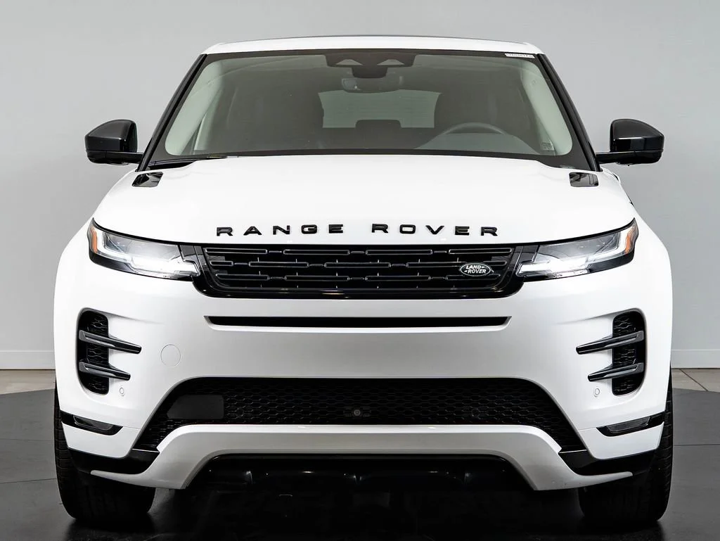 Used 2025 Ostuni Pearl White Metallic Land Rover Dynamic image 2