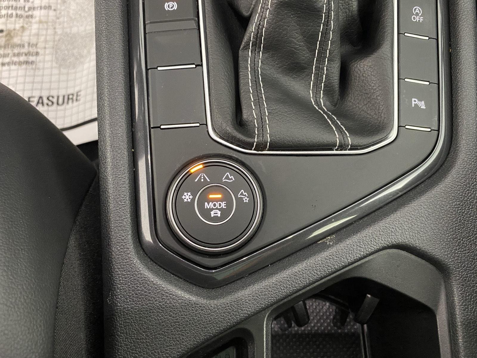 Used 2024 Deep Black Pearl Volkswagen SE R-Line Black image 27