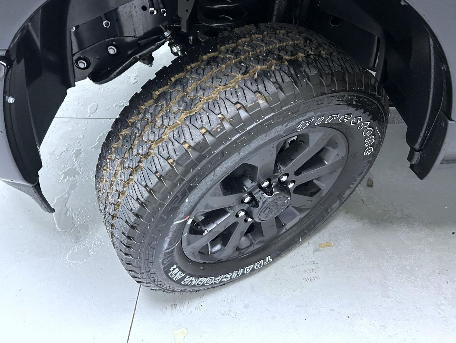 New 2026 Diamond Black Crystal Pearl-Coat Exterior Paint RAM Laramie image 23