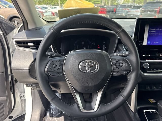2023 Toyota Corolla Cross XLE - Photo 14